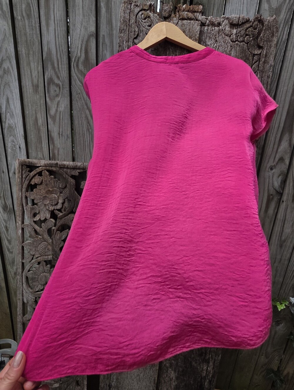 RACHEL ZOE Hot Pink Blouse, Silk Look Split Neck Top. Cap Sleeves - Picture 5 of 8